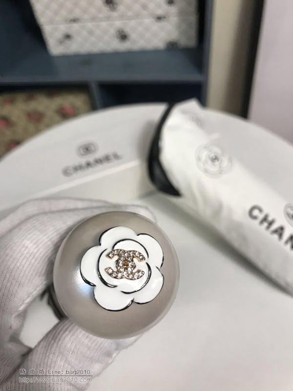 CHANEL香奈兒傘 火爆新款 山茶花搭配經典的香奈兒LOGO 珍珠球手柄 晴雨傘 防曬隔熱 防紫外線  zm1058